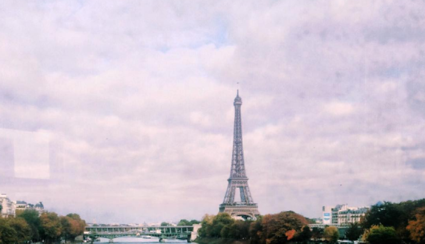 Discover the world with a guide