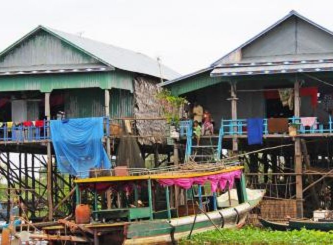 Discover the world with a guide