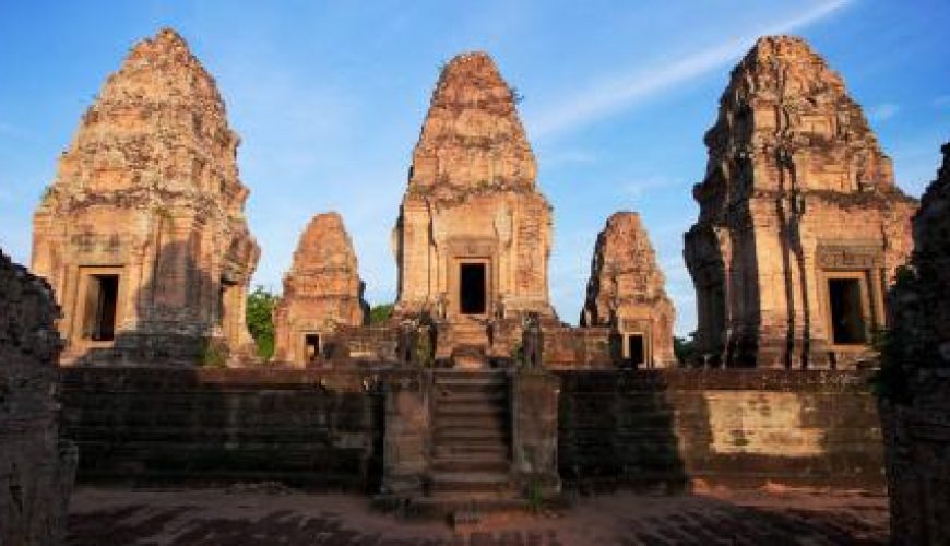 Discover the world with a guide