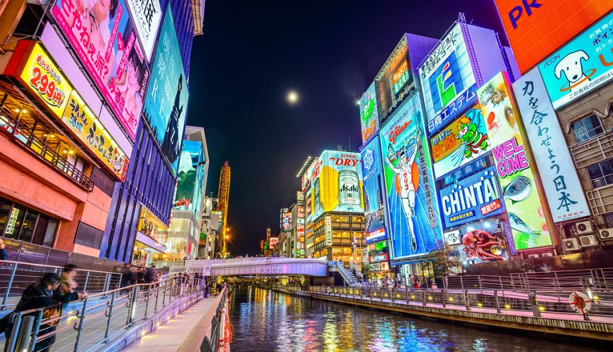 Discover the world with a guide