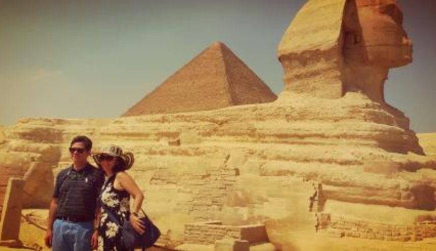 Discover the world with a guide