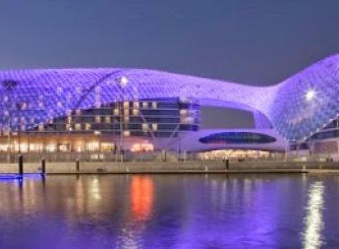 Discover the world with a guide