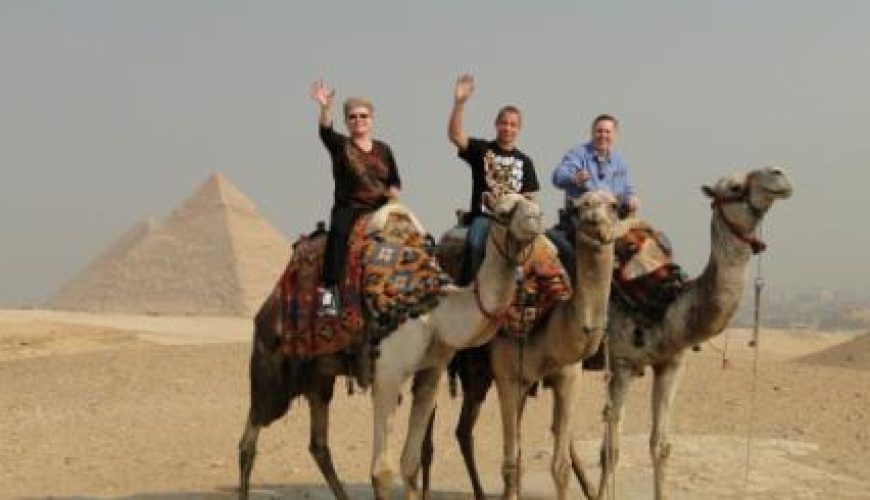 Discover the world with a guide