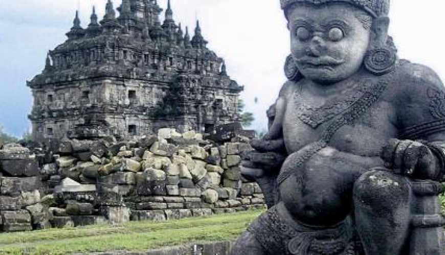 Discover the world with a guide