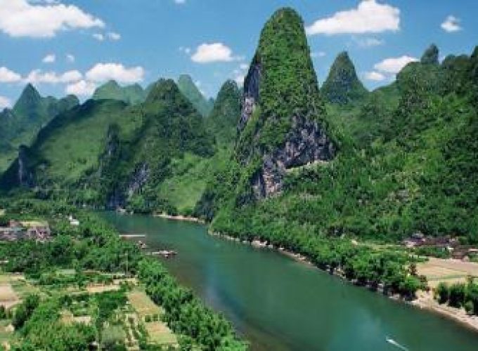 Discover the world with a guide