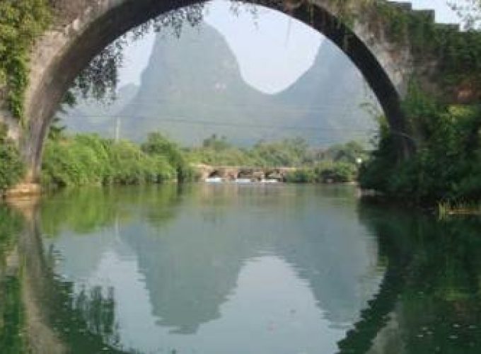 Discover the world with a guide