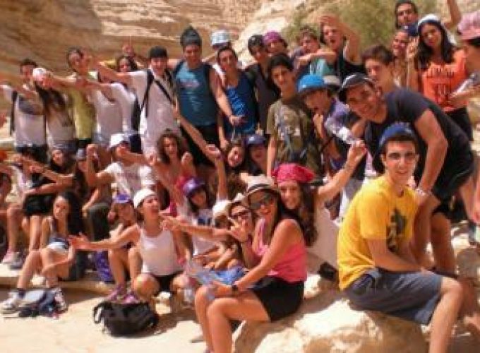 Discover the world with a guide