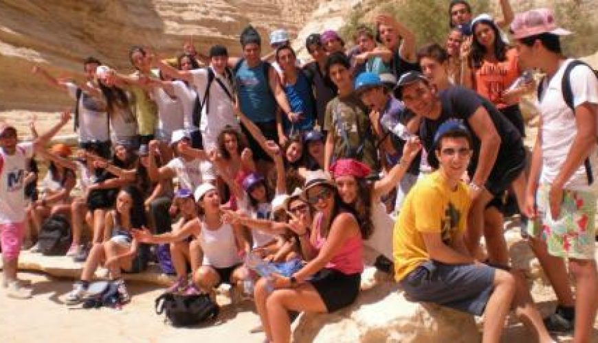 Discover the world with a guide