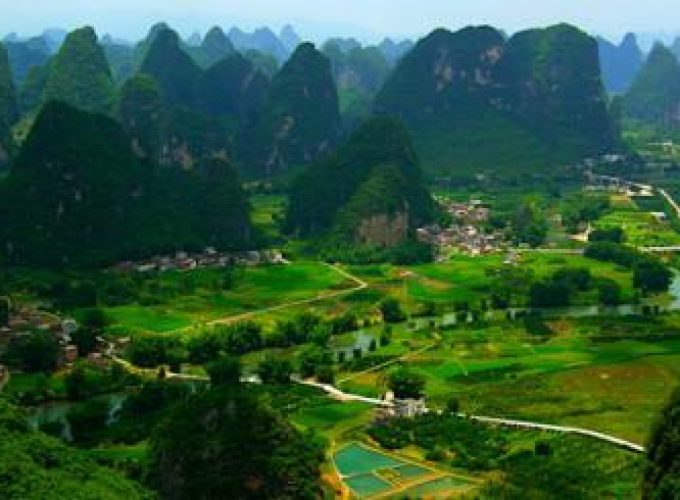 Discover the world with a guide