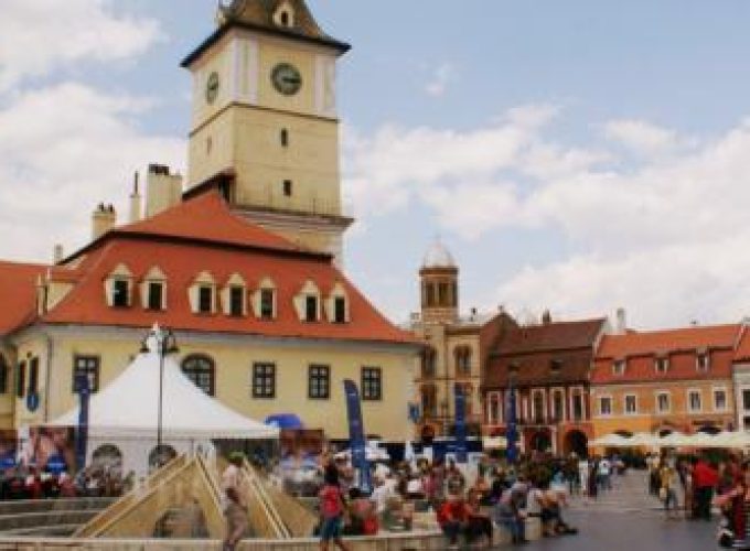 Discover the world with a guide