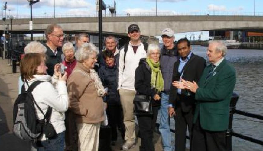 Discover the world with a guide