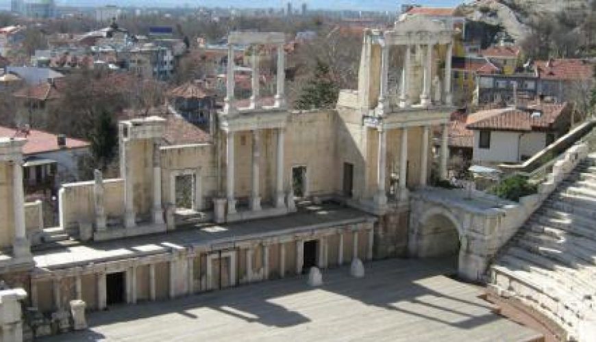 Discover the world with a guide