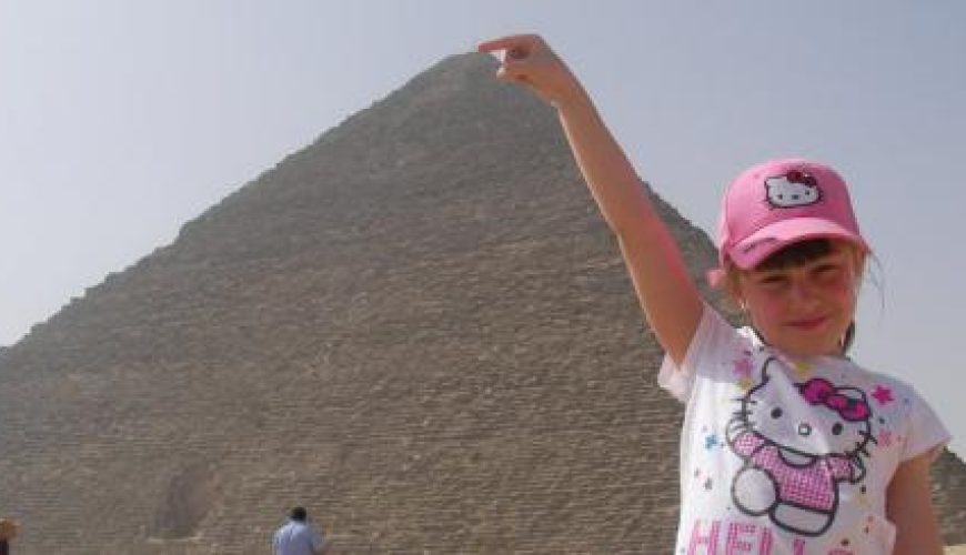Discover the world with a guide