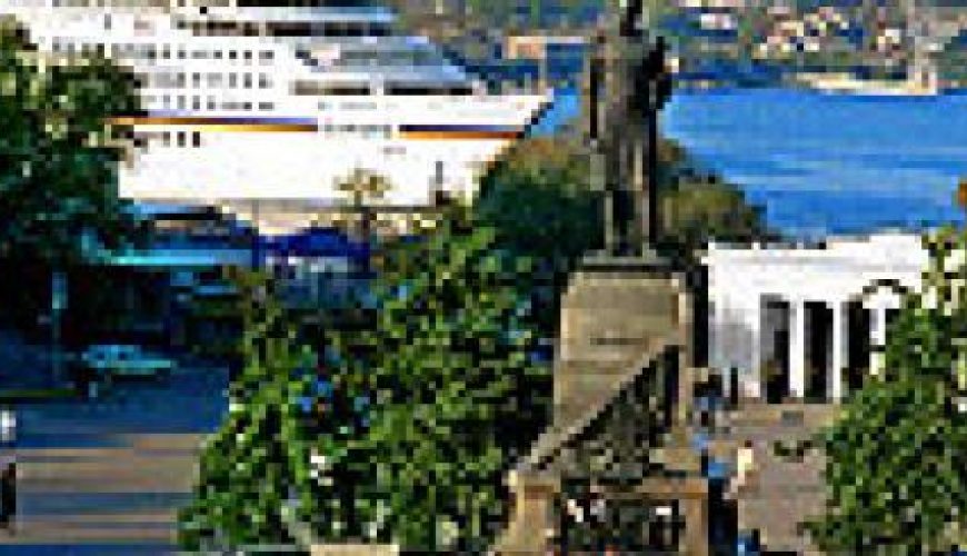 Discover the world with a guide