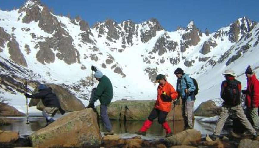 Discover the world with a guide