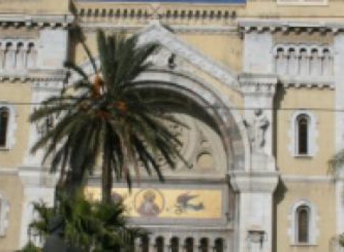 Discover the world with a guide