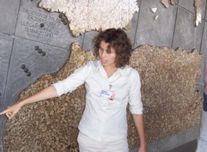 Discover the world with a guide