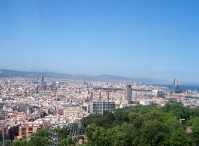 Discover the world with a guide