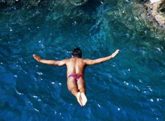 Discover the world with a guide