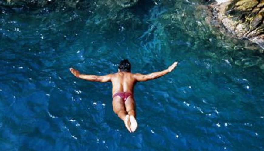 Discover the world with a guide